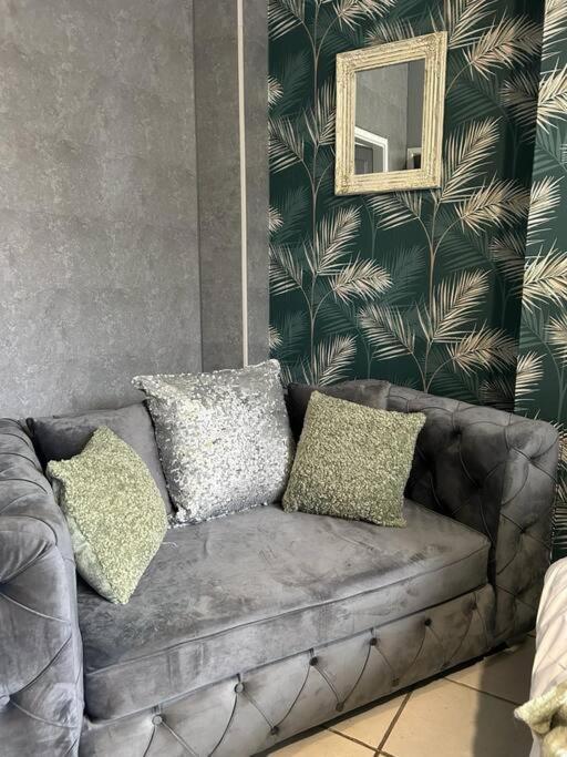 شقة Cozy Downtown Studio Flat In شيفيلد المظهر الخارجي الصورة