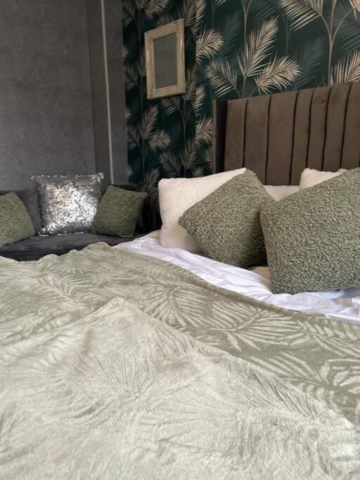 شقة Cozy Downtown Studio Flat In شيفيلد المظهر الخارجي الصورة